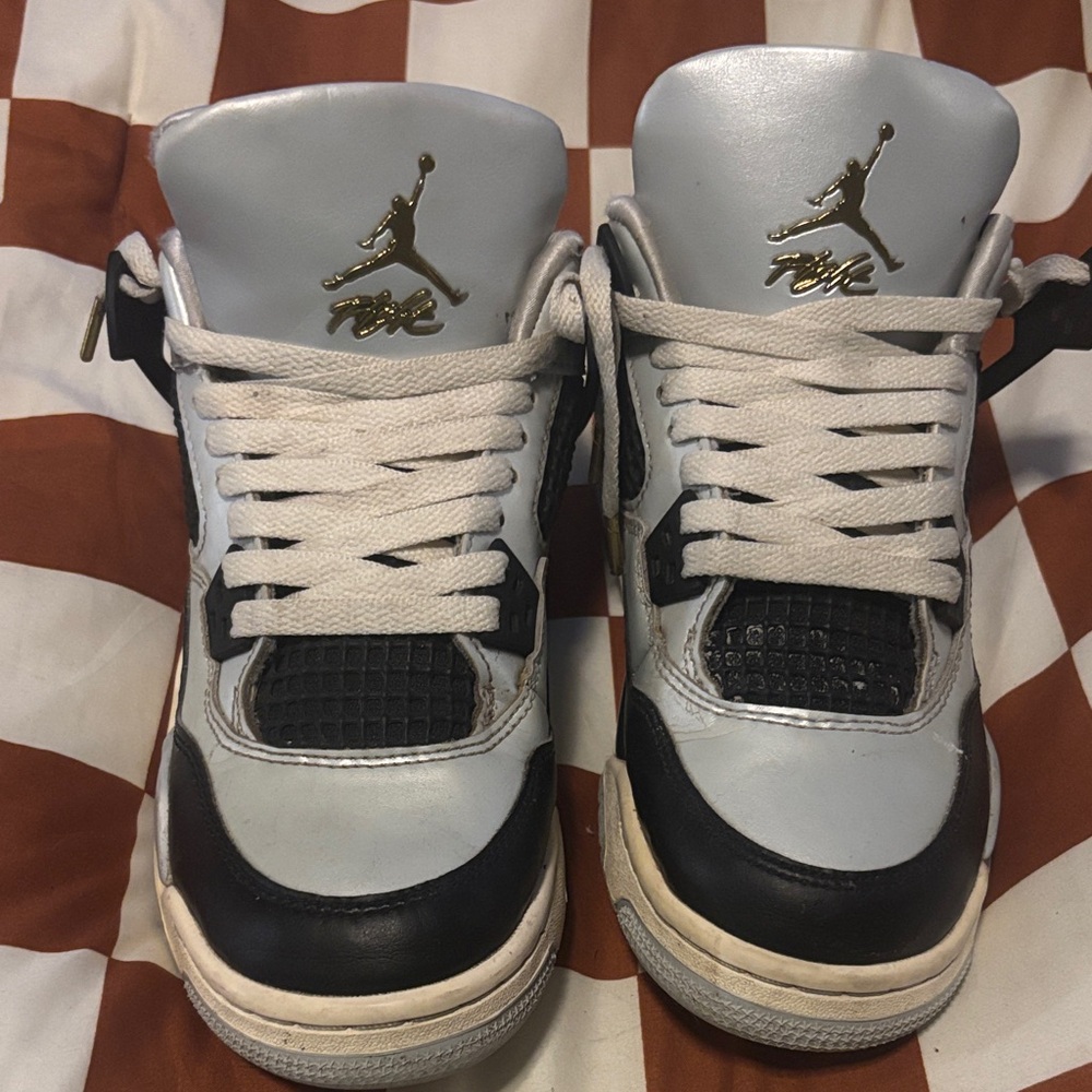 Kids Air Jordan’s 4 Retro GS 5Y